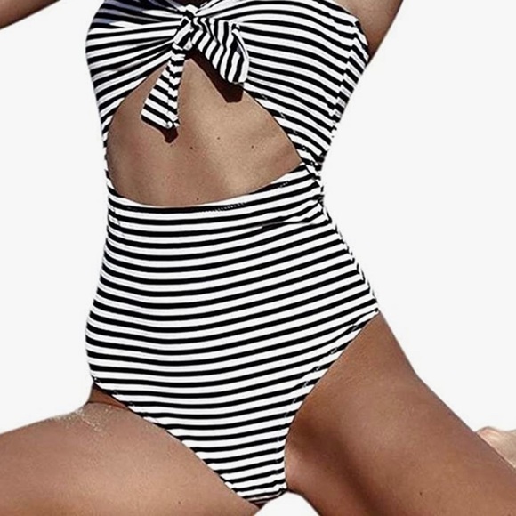 Cupshe Live Life On The Beach Swimsuit - Picture 2 of 7